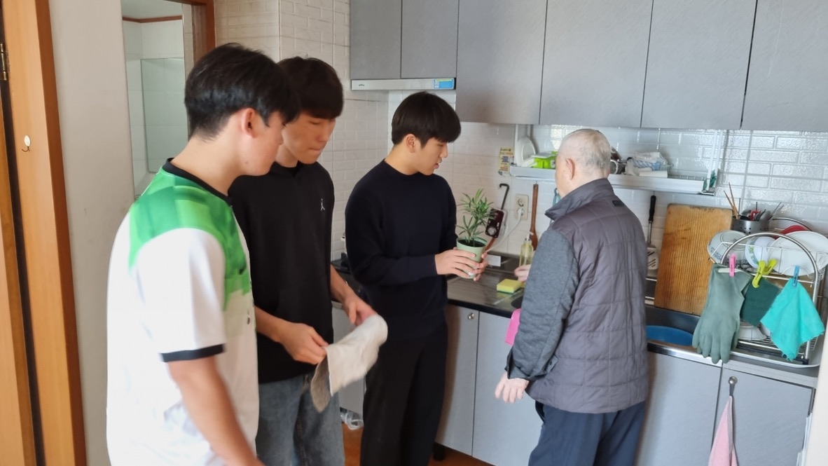 Spiritus Stories : Emotional Caring For Elders in Jeju
